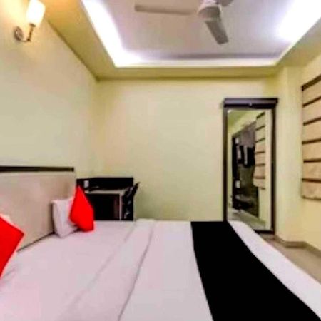 Collection O Hotel Kashi Inn Varanasi Ngoại thất bức ảnh