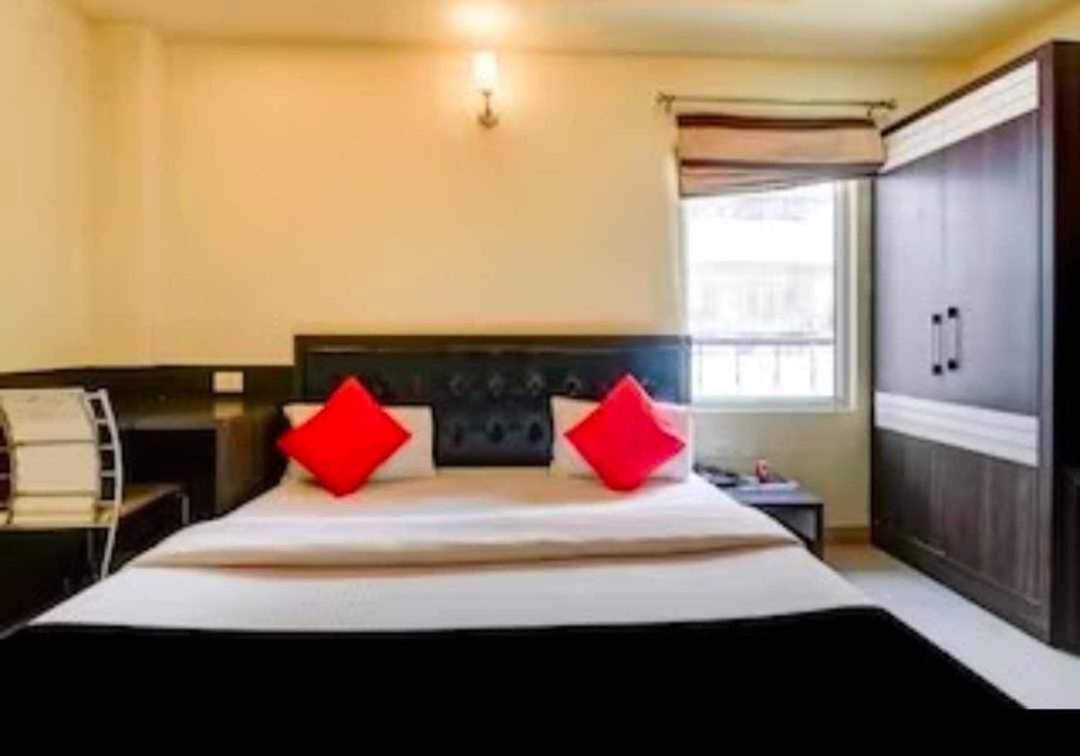 Collection O Hotel Kashi Inn Varanasi Ngoại thất bức ảnh